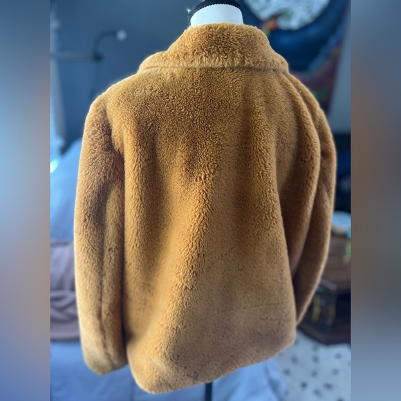 Divided Mustard Yellow Teddy Bear Coat - Picture 7 of 10